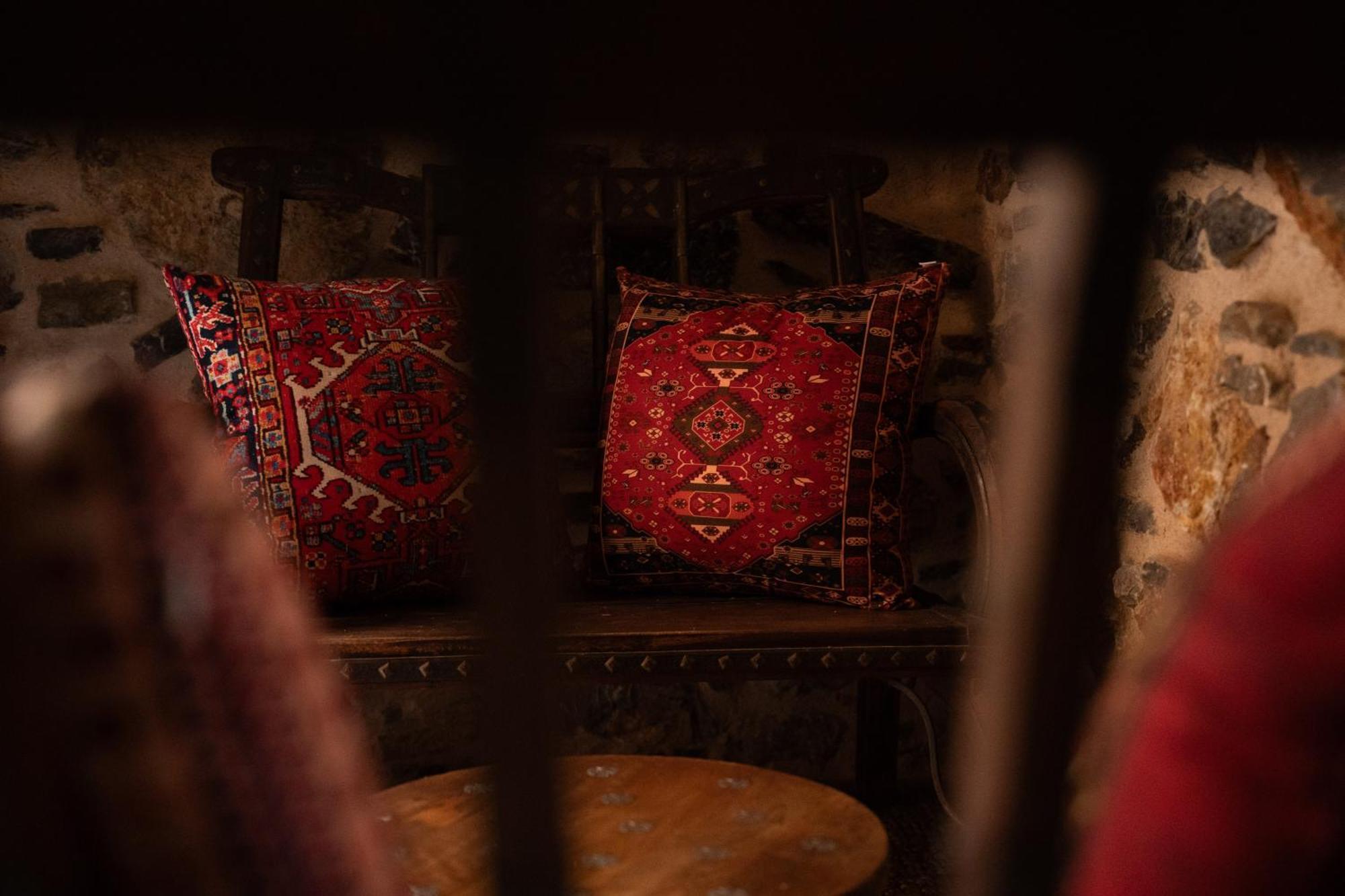 Byzantine Home In The Castle Mestá Екстериор снимка