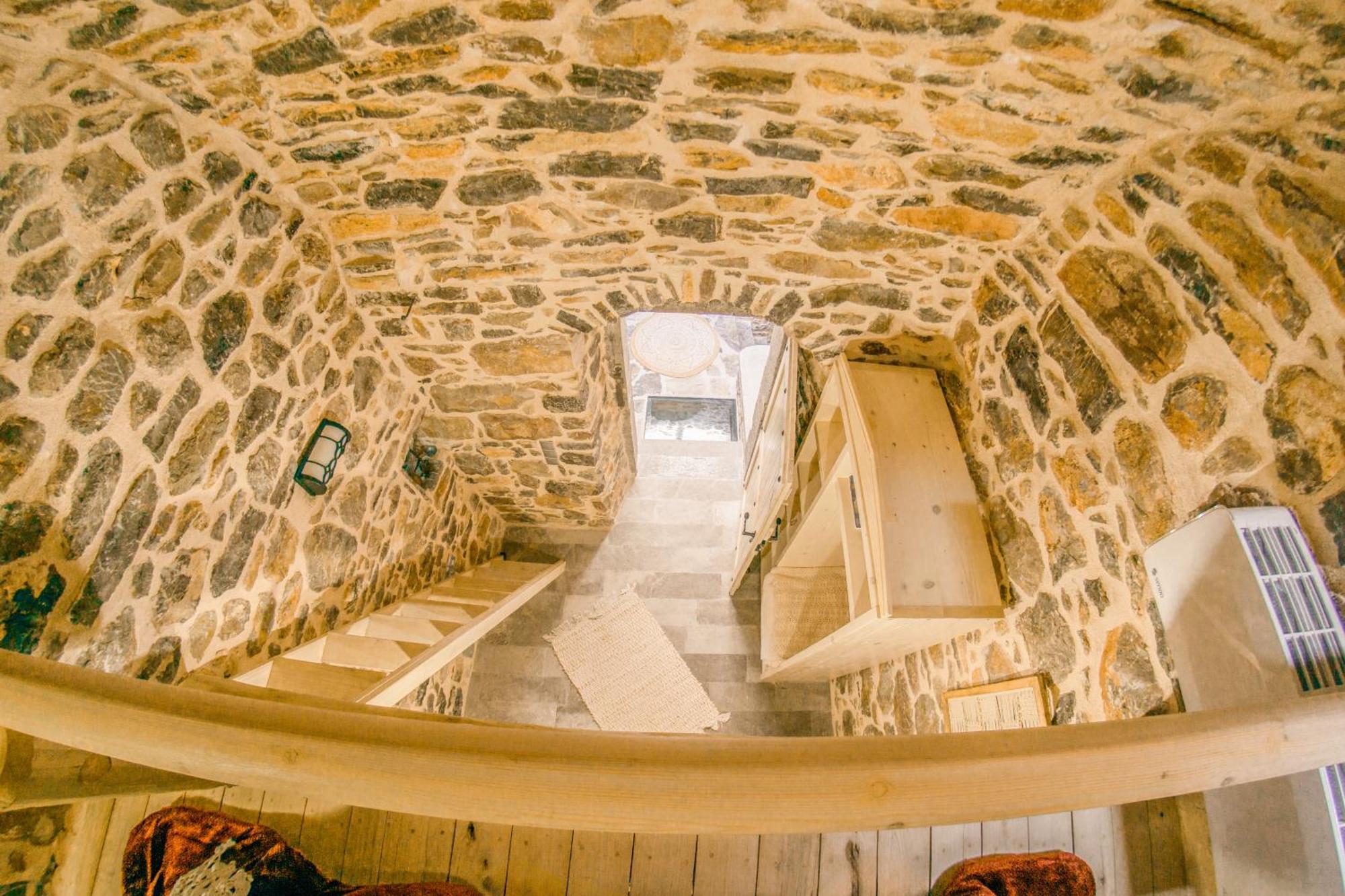 Byzantine Home In The Castle Mestá Екстериор снимка