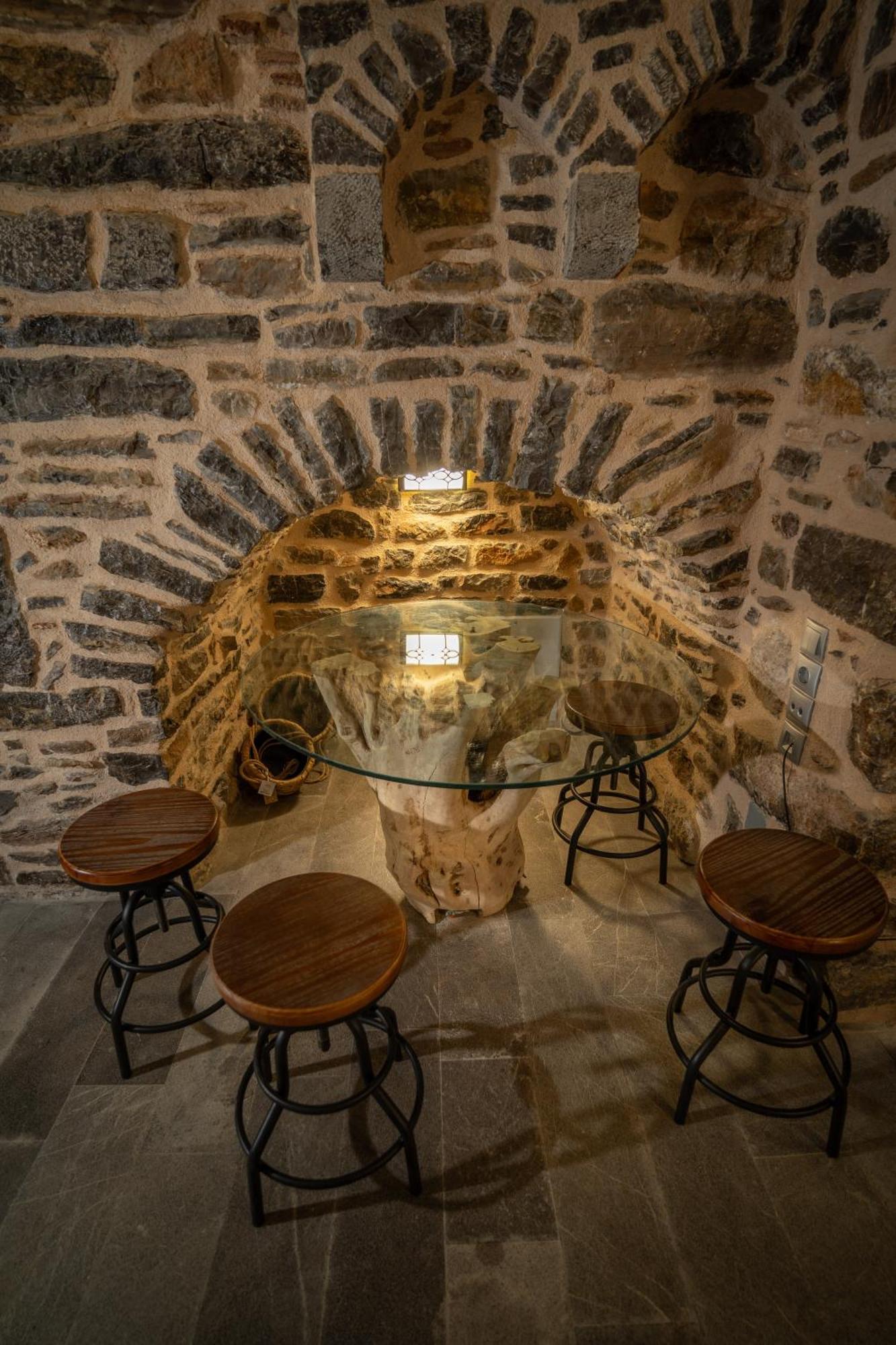 Byzantine Home In The Castle Mestá Екстериор снимка