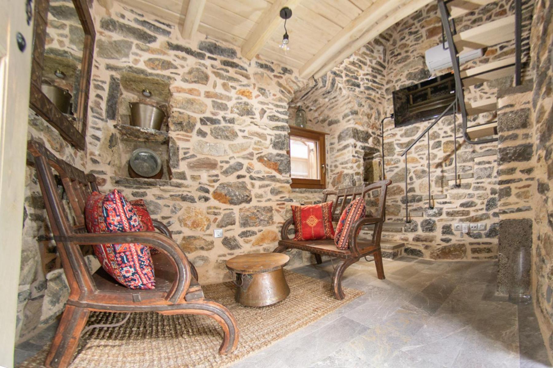 Byzantine Home In The Castle Mestá Екстериор снимка