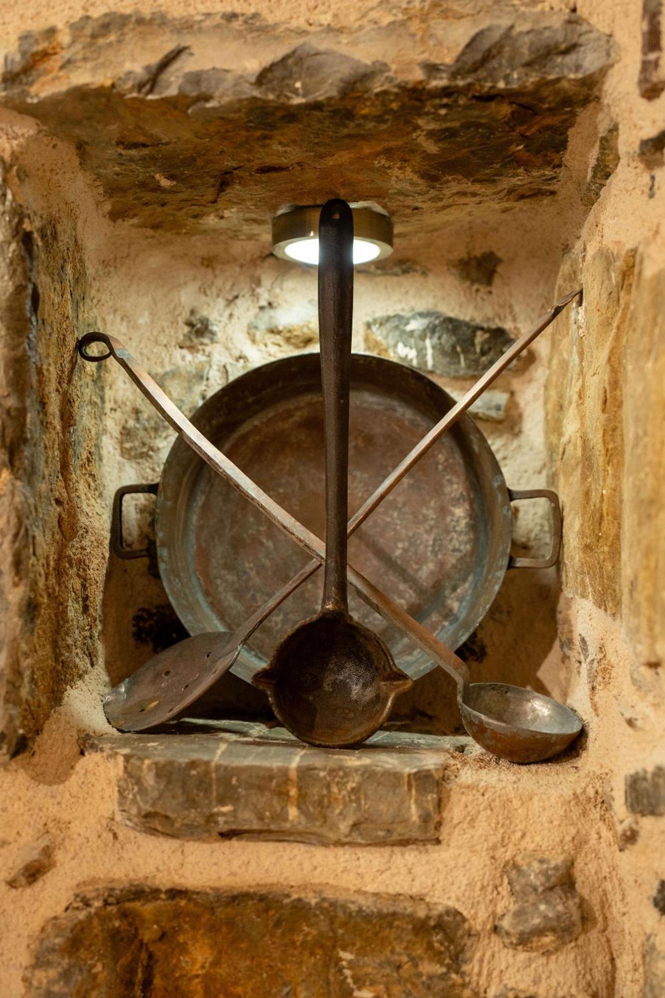 Byzantine Home In The Castle Mestá Екстериор снимка
